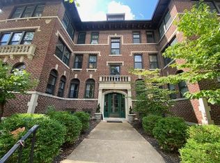 6330 S Rosebury Ave APT 1E, Saint Louis, MO 63105