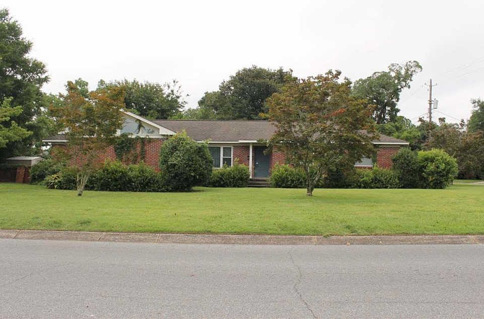 1st image of 2101 E Cross St