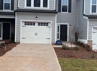 384 Glen Clova Dr, Raleigh, NC 27603