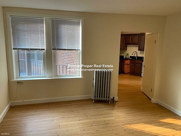 1706 Commonwealth #33 Boston - Brighton Unit Photo 3