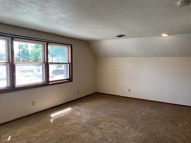 2 bed, $975 — Photo 2