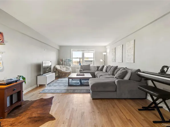 7210 112th Street #6D, Forest Hills, NY 11375