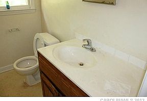 5th image of 1526 Meadowbrook Ln