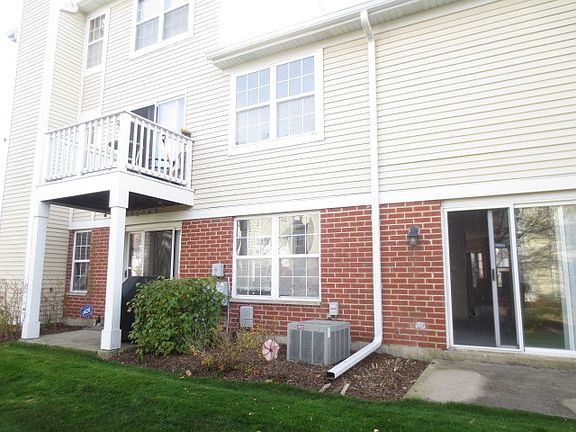 2nd image of 1414 Hampshire Ct #0