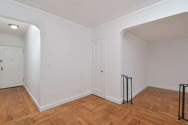 Sold by Houlihan Lawrence | media 2