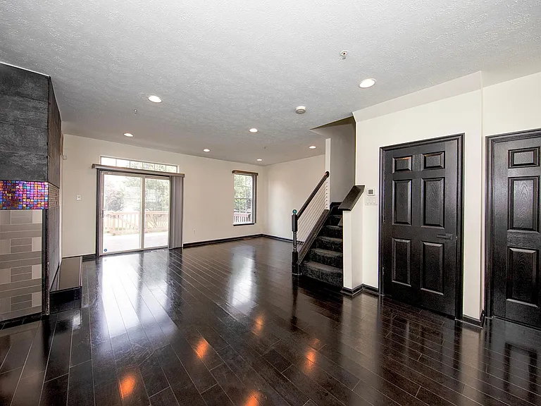 130 Spencer Cir — Photo 8