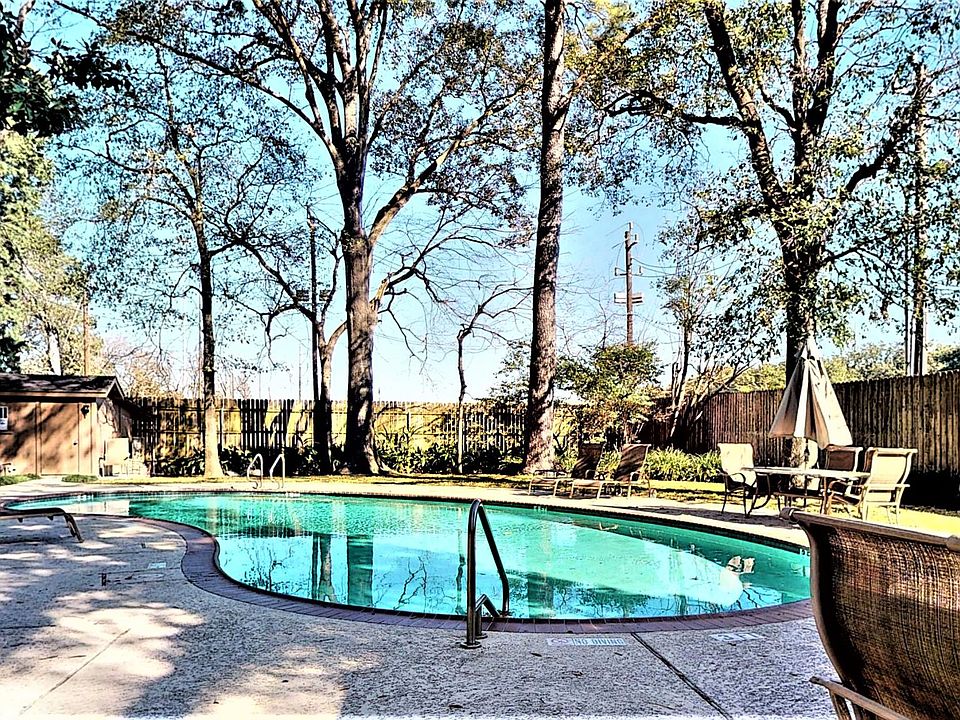 8976 Chatsworth Dr, Houston, TX 77024 Zillow