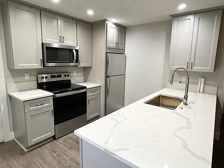 3807 NE Everett St — Photo 2