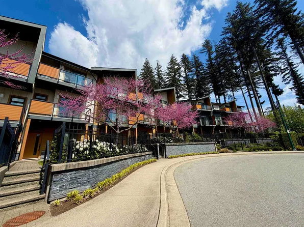 3525 Chandler St #107, Coquitlam, BC V3E 0L9