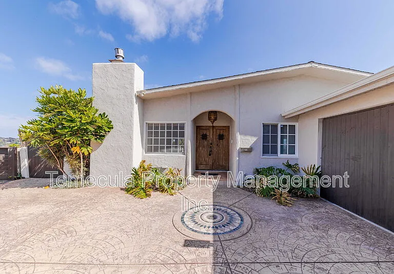 2655 Loring St — Photo 1