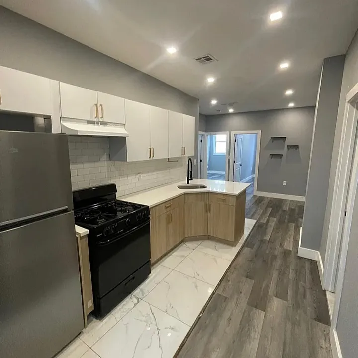 235 2nd St #2A