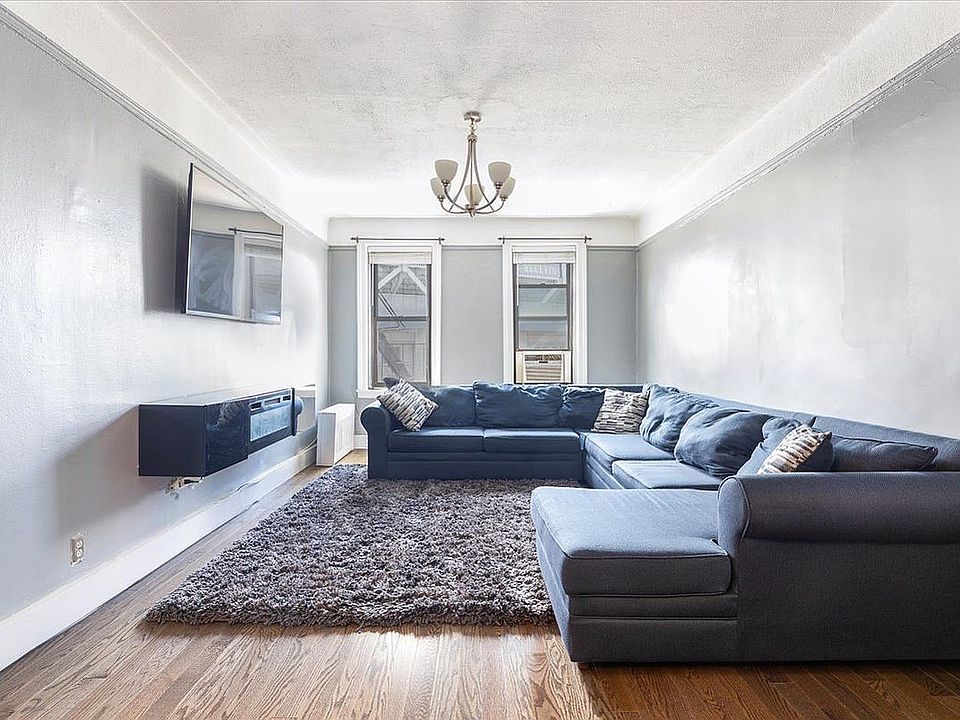 1st image of 941 Jerome Ave APT 10F