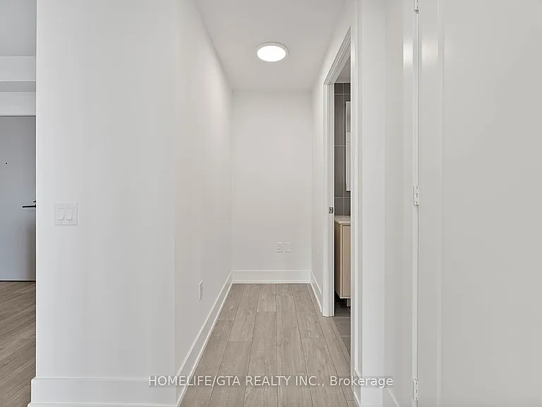 858 Dupont St #602 — Photo 36
