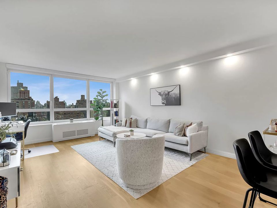 1st image of 200 E 94th St APT 2112
