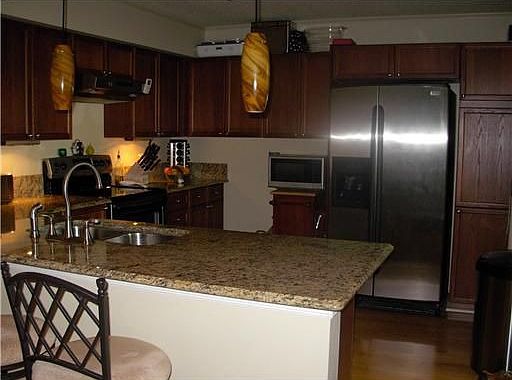 5th image of 1500 W Esplanade Ave APT 31B