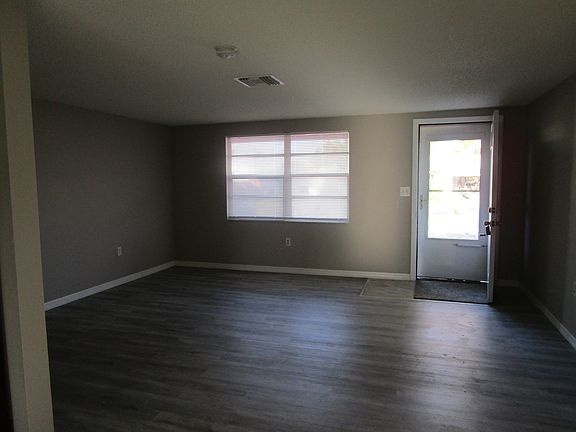 5th image of 11611 Constance Dr