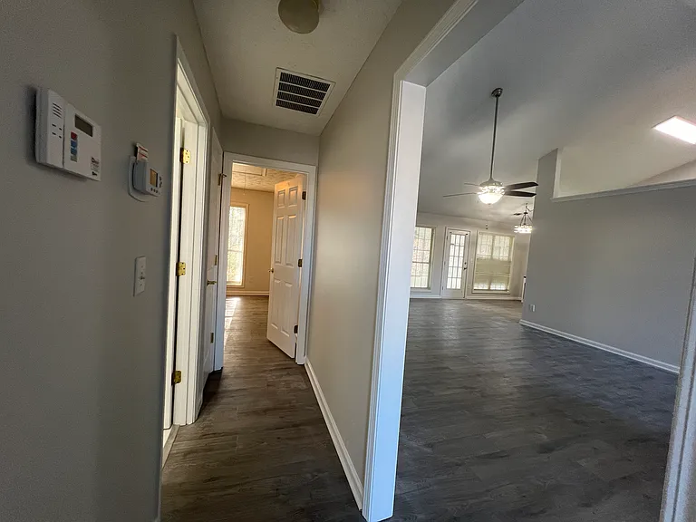 2730 Cambridge Park Dr — Photo 13