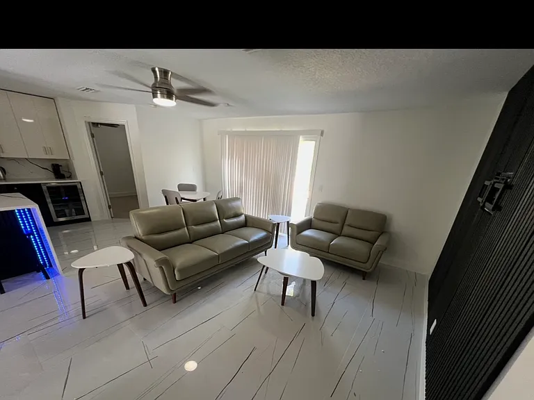 4500 Helena St NE — Photo 9