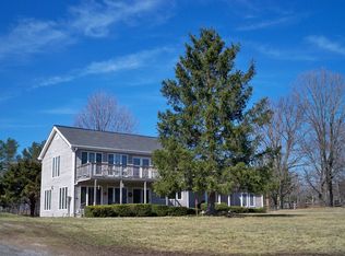 20 Luttrell Rd, Berkeley Springs, WV 25411