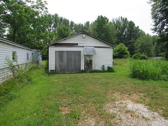 4th image of 9713 Mason Ln