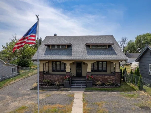 1734 E Wellesley Ave, Spokane, WA 99207