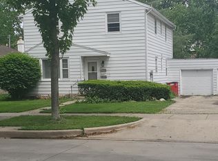 604 W John St, Champaign, IL