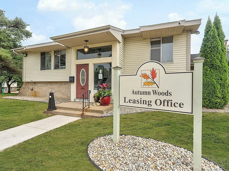 Leasing Office