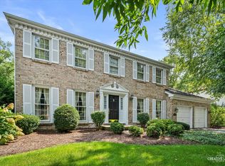 1516 Riparian Dr, Naperville, IL 60565