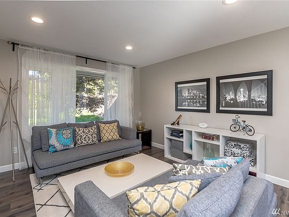 5th image of 20223 84th Avenue Ct E