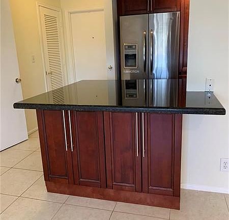 4th image of 2624 NE 32nd St APT 213