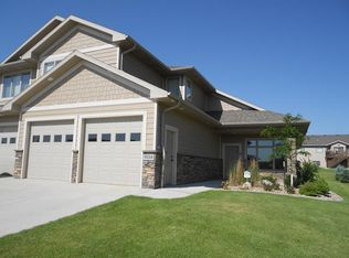 3218 Chisholm Trl, Bismarck, ND 58503