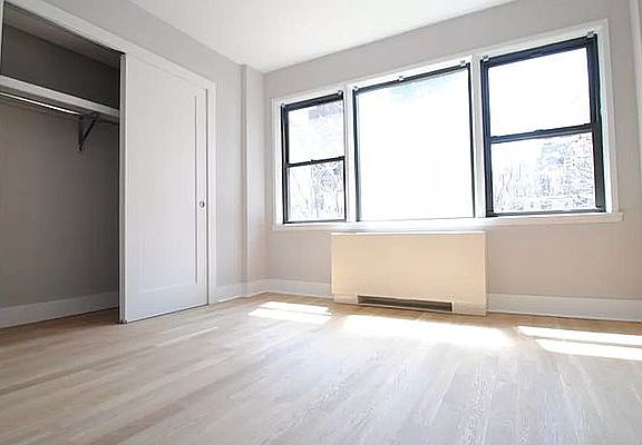 4th image of 326 E 51st St #8HK