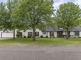 622 Lakewood Rd, Denison, TX 75020