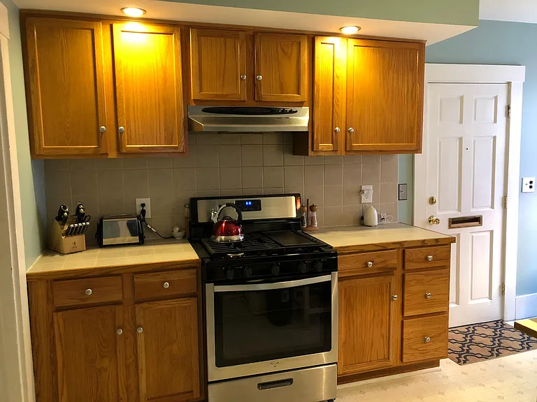 11 Prospect St #1 — Photo 13