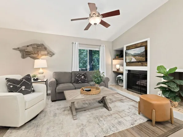 931 N Lewis Ave #Id1261731p, Fayetteville, AR 72701