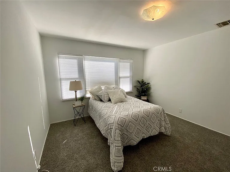 139 Acacia Ave — Photo 7