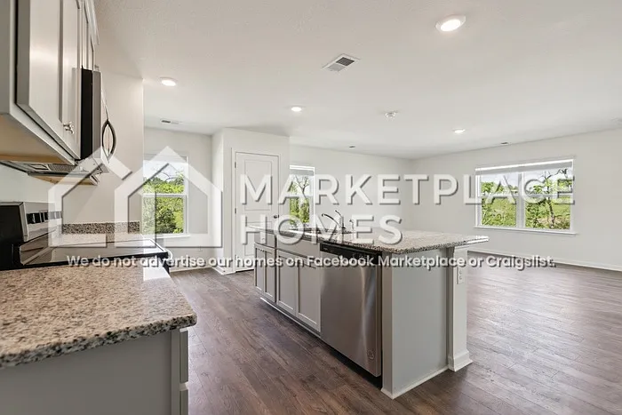 702 Newtons Way — Photo 7