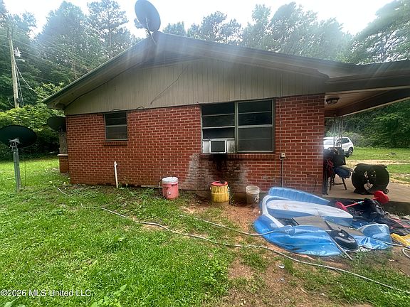 3rd image of 17446 Highway 16 E