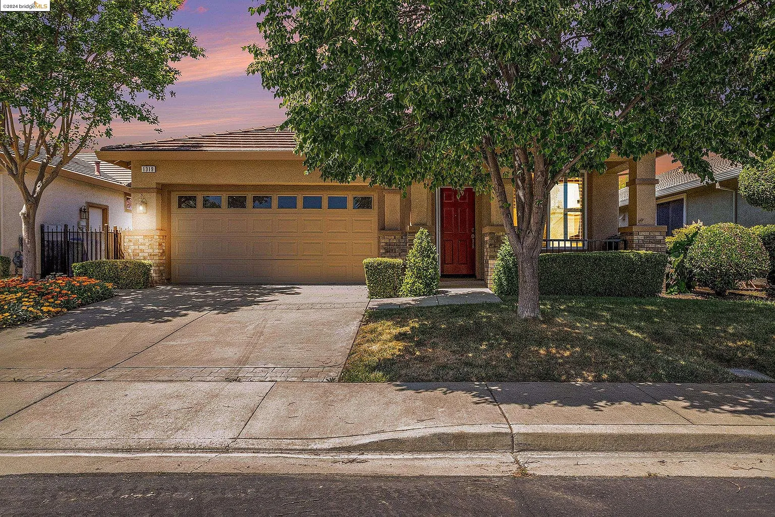 1319 Bonum Way photo 1