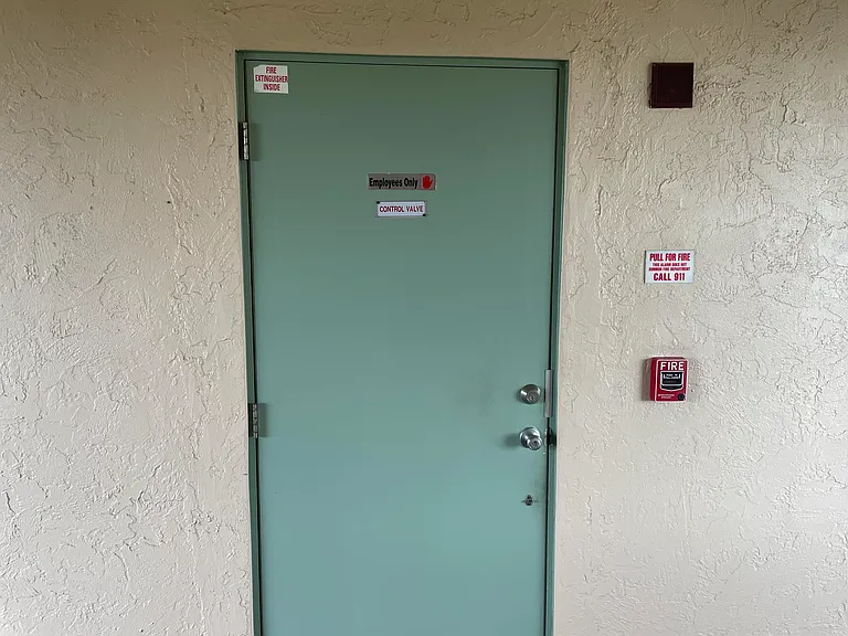 700 Village Green Ct #101 — Photo 17