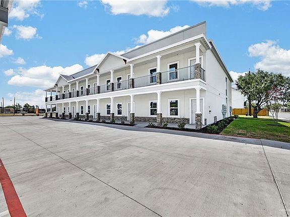 2nd image of 220 W Vfw Ave #7