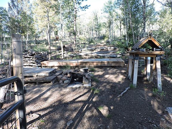 2nd image of 2115 Overland Circle