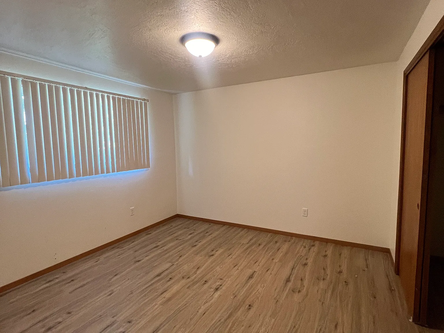 2 bed, 1000 sqft, $1,775 — Photo 4