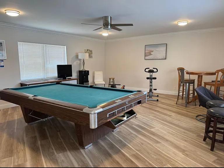 2230 NE 56th Pl #210 — Photo 11