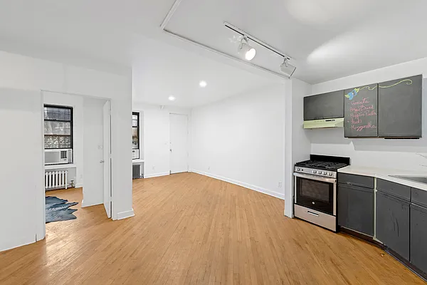 Rented by Metropolitan Property Group | media 16