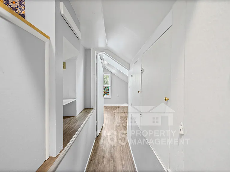 515 S 15th St #4 — Photo 5