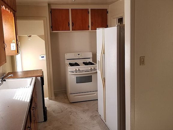 4th image of 9663 Virgil Ave