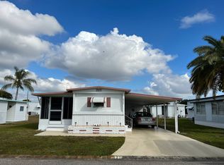 6325 Honolulu Dr, Bradenton, FL 34207