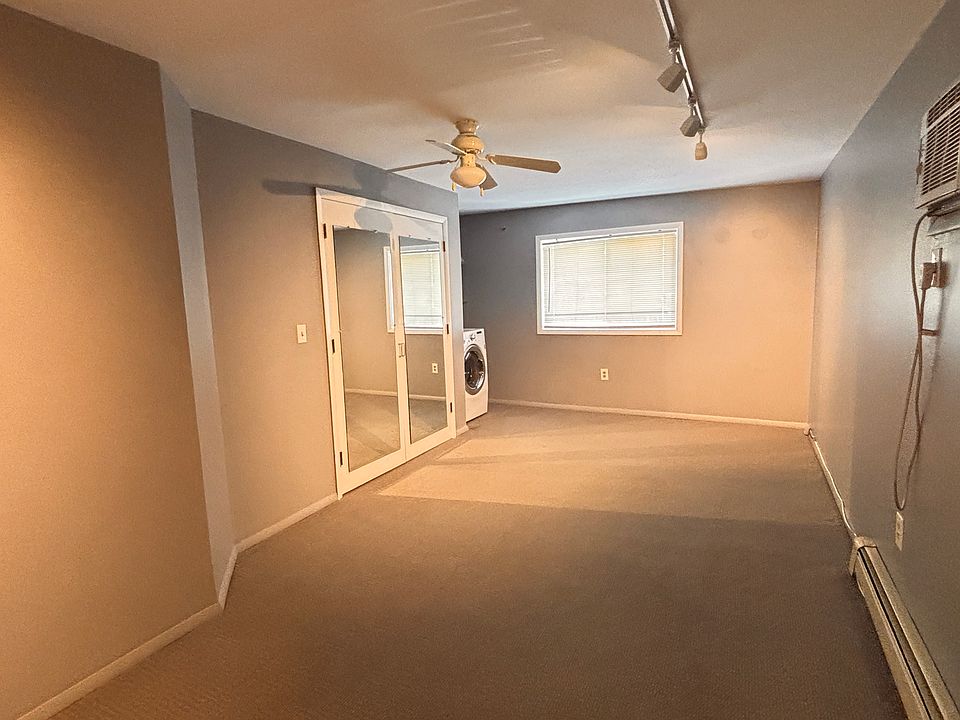Bedroom facing the front
with Washer/Dryer Combo