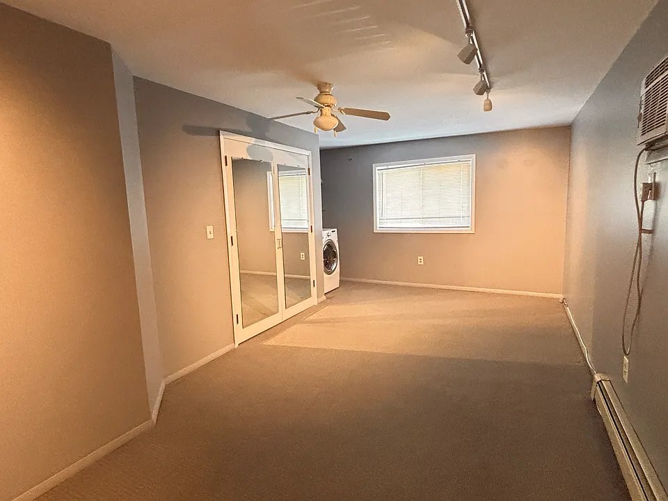 Bedroom facing the front
with Washer/Dryer Combo